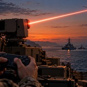 Laser militari USA controllati con gamepad stile console, anche a Hormuz