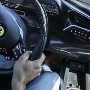 La prossima Ferrari non sarà elettrica: spiata in strada