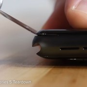 iFixit smonta i nuovi Apple Watch: qualche progresso, ma ancora non basta