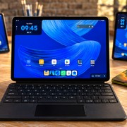 Amazon lancia i nuovi Alexa Tablet: Android completo e Alexa+ integrata