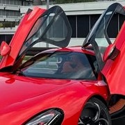 Alfa Romeo, un cliente compra una 33 Stradale e la usa tutti i giorni: chilometr