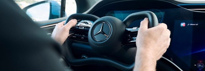 Mercedes EQS, arriva la tecnologia steer-by-wire: ecco quanto costa