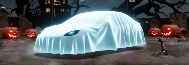 Scheletri, fantasmi e non solo: Tesla lancia la modalità Halloween
