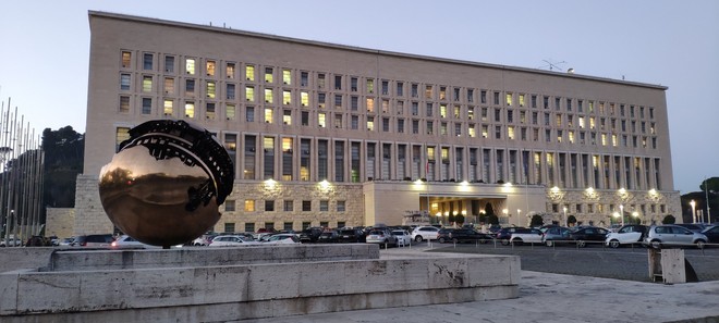 Copertina: Attacco informatico al Ministero degli Esteri: cosa sta succedendo