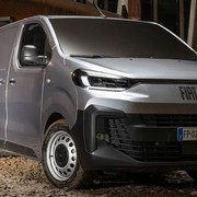 Fiat Scudo MY27, il furgone cambia strategia: diesel fino a 180 CV ed elettrico