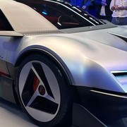 Alpine costruisce il suo futuro, calano i veli sulla A310 Vision