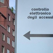 Inverte due cifre della targa nel pass ZTL: becca 165 multe per 10.800 euro