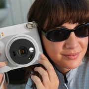 Fujifilm instax SQUARE 2: la nuova fotocamera istantanea costa 119 euro