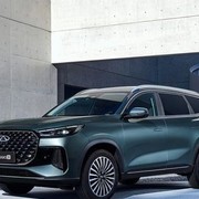 Chery Tiggo 8, ufficiali i prezzi italiani: il SUV a 7 posti parte da 37.800 eur