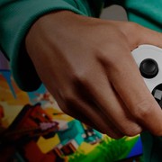 Microsoft presenta Xbox Nano, il suo controller più piccolo