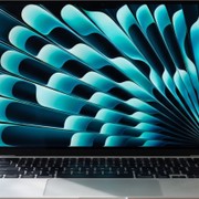 MacBook Air 13'' M5 con 16GB di RAM e SSD da 1TB scontato di 180 euro e lo paghi