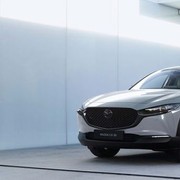 Mazda CX-30 2027, nuovi allestimenti e più tecnologia: prezzi da 24.950 euro
