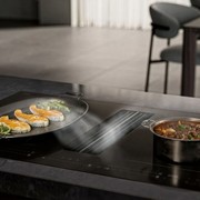 LG punta sulle cucine moderne: nuovo piano a induzione con cappa integrata
