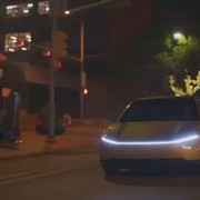 Cybercab: Tesla estende l'orario del servizio robotaxi fino a mezzanotte