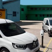 Renault Kangoo si rinnova: fino a 354 km di autonomia, più potenza e OpenR Link