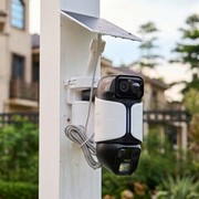 Baseus, la nuova videocamera ha un faretto che segue gli intrusi