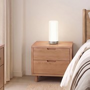Xiaomi lancia una lampada smart da comodino che simula la luce del sole