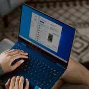 Windows 11: ora puoi spostare la barra delle applicazioni dove vuoi (e c'è di pi