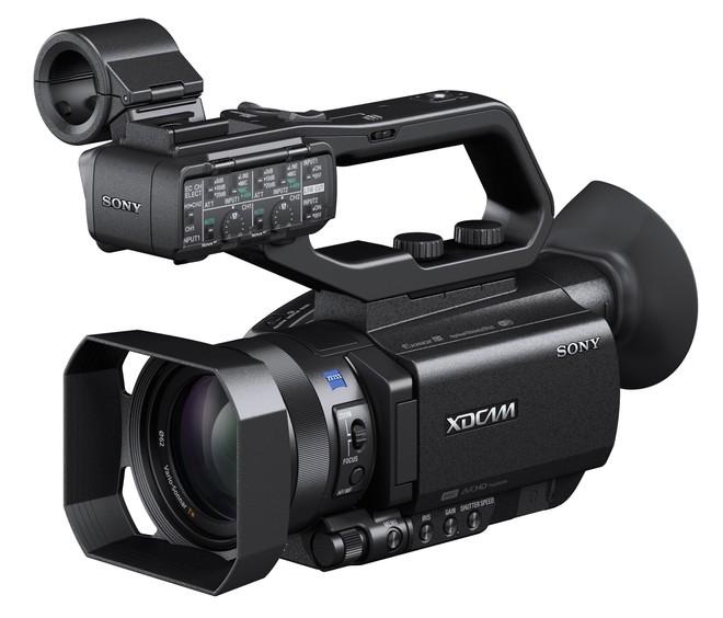 Sony annuncia una nuova videocamera professionale compatta, con WiFi e NFC