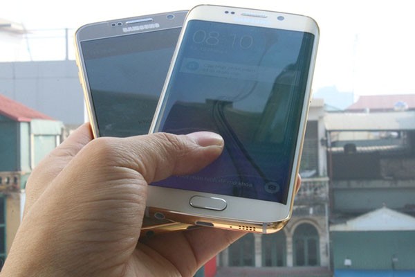 Galaxy S6 e Galaxy S6 edge pi preziosi con il profilo placcato