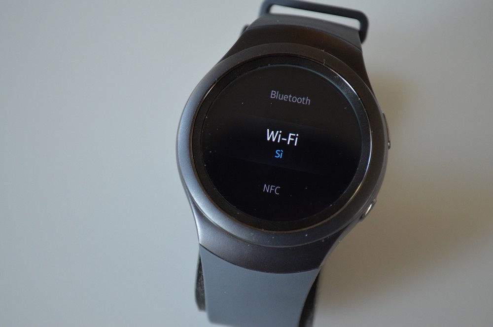 Samsung gear hot sale s2 recensione