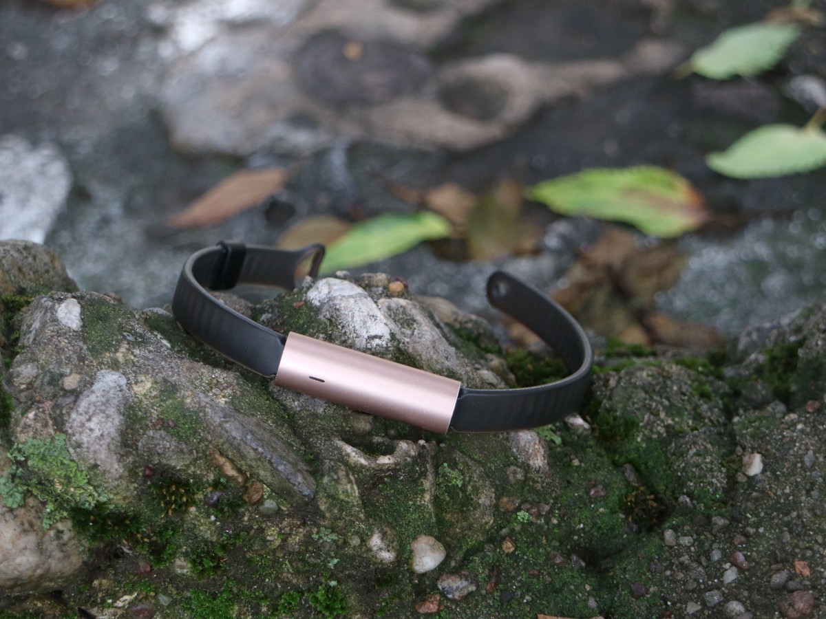 Misfit Ray il fitness tracker alla moda con un autonomia di 6