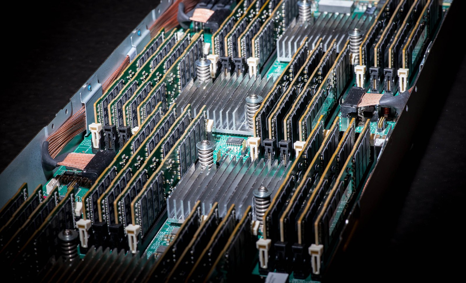 HP Enterprise dimostra con successo la sua architettura Memory-Driven ...