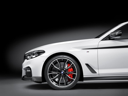 BMW Serie 5: debuttano gli accessori M Performance 