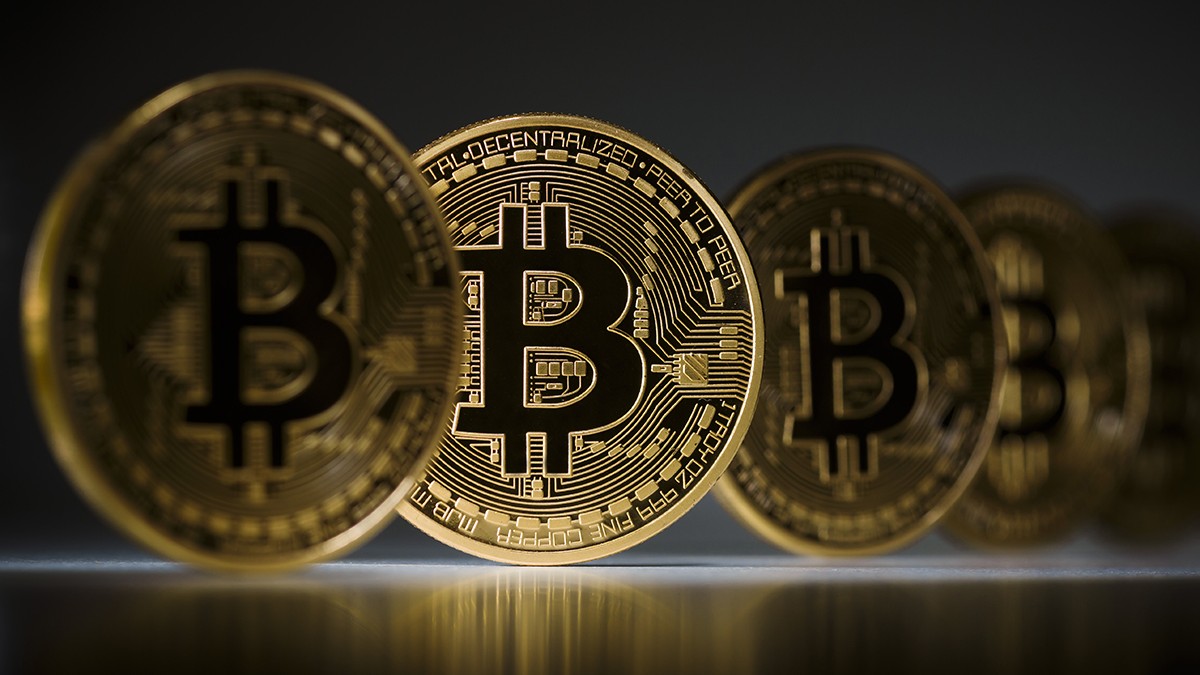 Bitcoin: ecco perché il valore è triplicato in pochi mesi (e a quanto può  arrivare) - HDblog.it