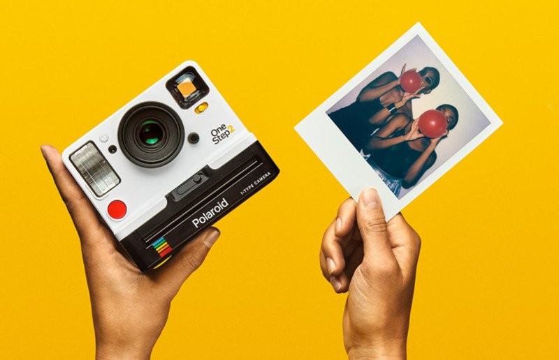 Polaroid fa rinascere le fotocamere istantanee con la OneStep 2 da 120 Euro  