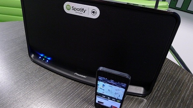 Come Utilizzare la Cassa Bluetooth con lApp Spotify