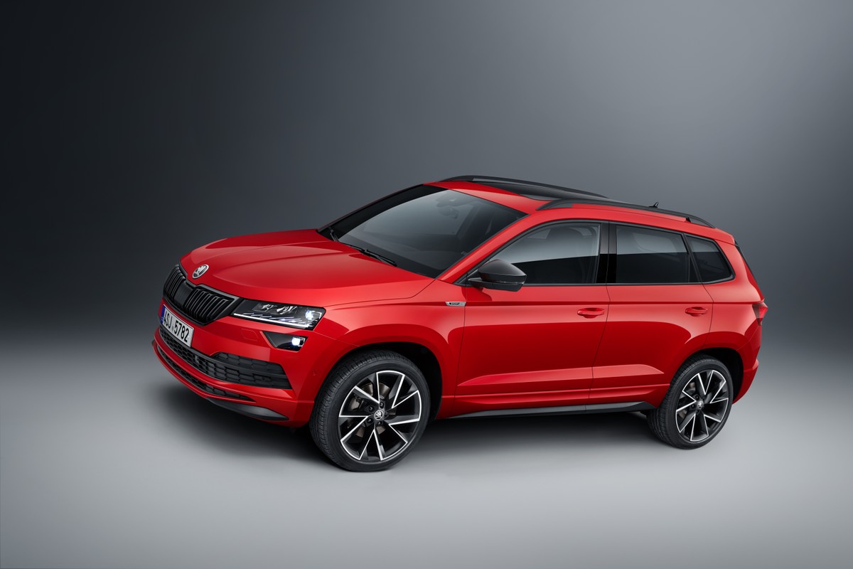 Skoda Karoq Sportline: a Parigi il SUV dal look sportivo - HDmotori.it