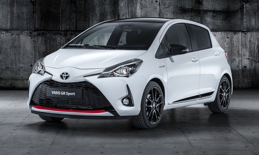 La Toyota Yaris Hybrid si aggiorna: nuovo motore da 130 CV e più tecnologia  