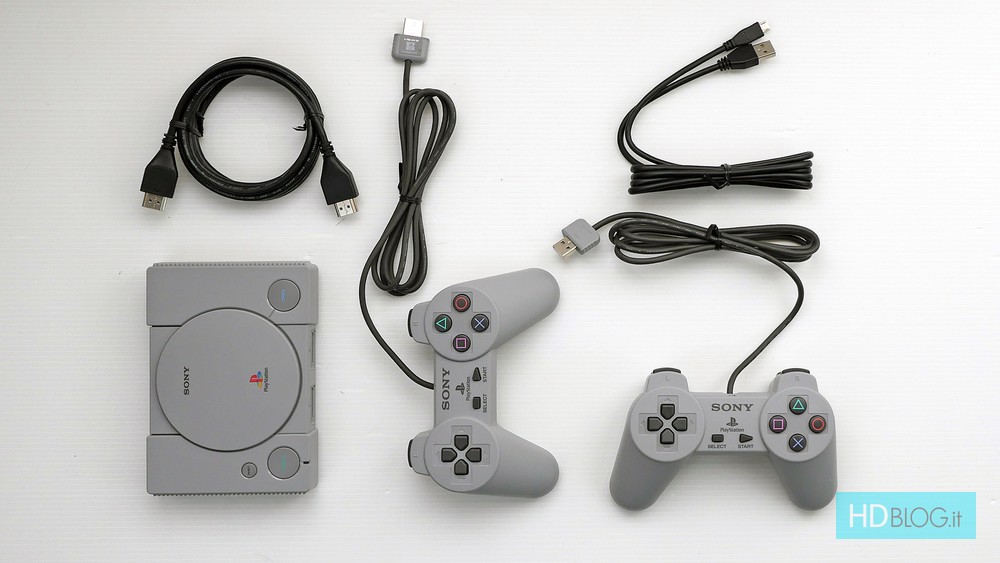 SONY PLAYSTATION 1, PSX, PS1, RICONDIZIONATA CON JOYPAD E CAVI