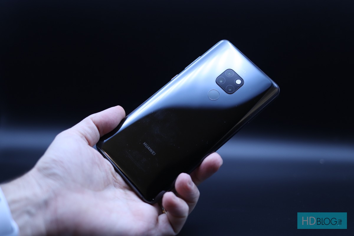 Huawei Mate 20, Pro e 20 X si aggiornano è tempo di EMUI