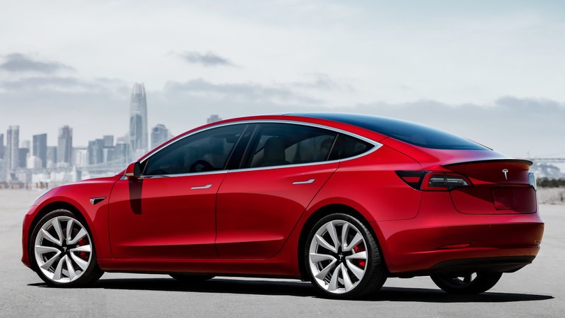 La Tesla Model 3 passe à 35 000 dollars aux USA