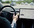 Tesla nel mirino di NHTSA: avviate indagini preliminari su 11 incidenti con Autopilot