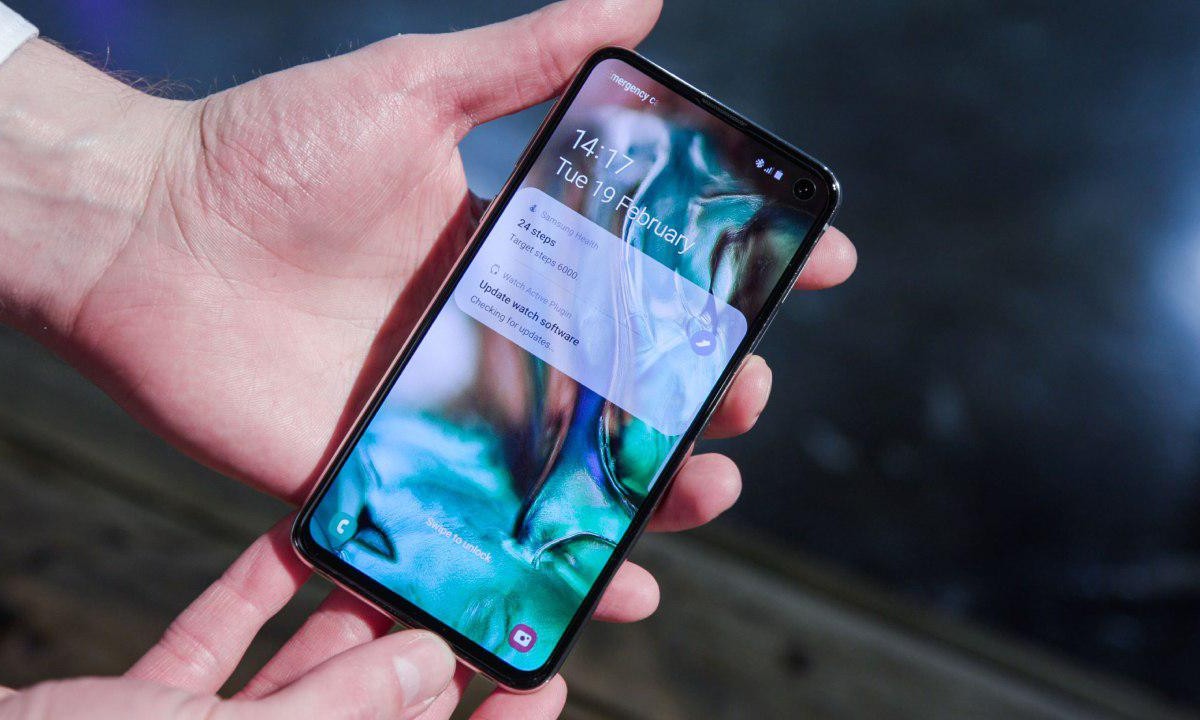 Samsung s10e. Самсунг s10 е. Смартфон Samsung Galaxy s10e. Samsung Galaxy s10 s10e.