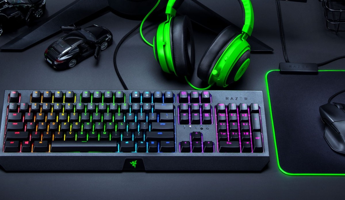 Какие девайсы. Клавиатура Razer BLACKWIDOW 2019. Razer BLACKWIDOW (2019) Black USB. Игровые клавиатуры Razer Kraken. Razer DEATHADDER клавиатура.