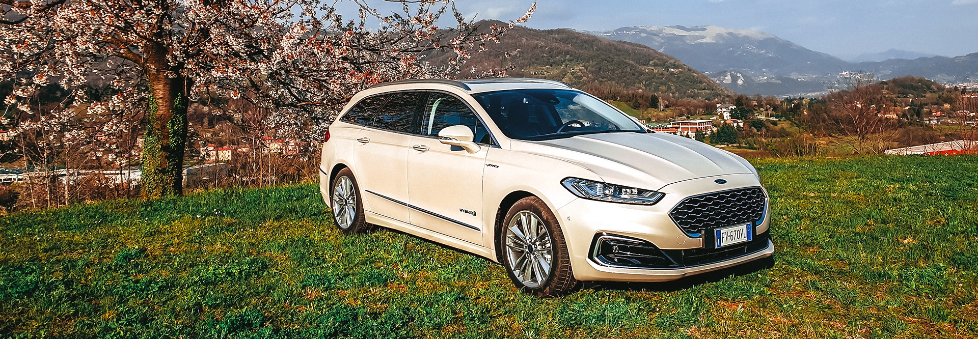 Ford mondeo deals hybrid wagon