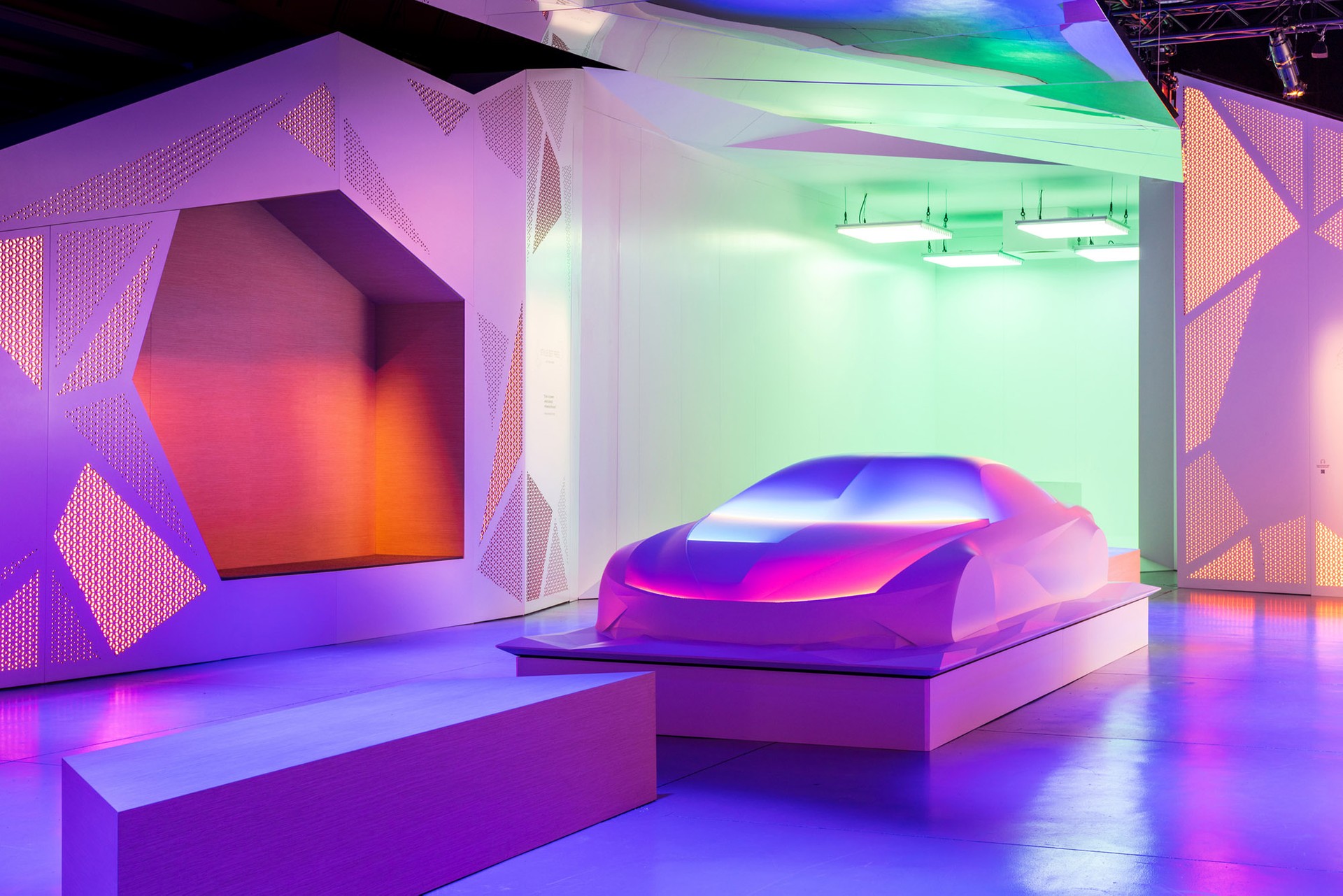 Hyundai alla Milano Design Week l'auto diventa uno spazio di vita