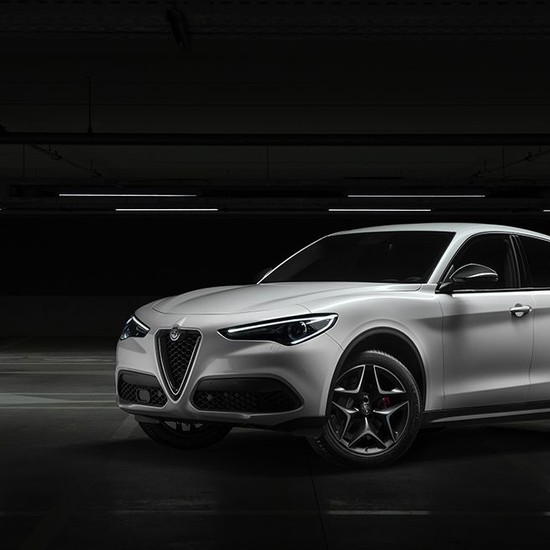 Alfa Romeo Stelvio Ti: look sportivo e fino a 280 CV per il SUV del  Biscione 