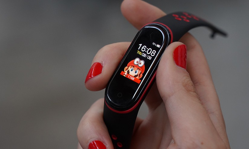 Xiaomi Mi Band 4 falsa una piaga Amazon. Rimborsi come evitare i