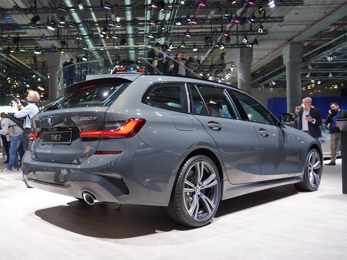 Nuova Bmw Serie 3 Touring: La Wagon Con Assistente Digitale | Video - Hdmotori.it