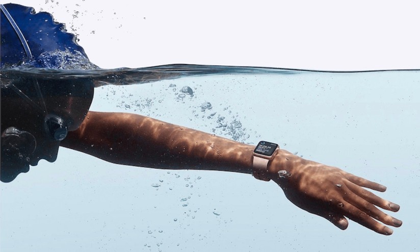 Smartwatch e smartband: come sapere se resistono all'acqua