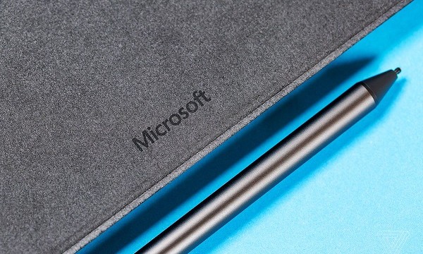 Microsoft Surface Laptop 3 e Pro 7: scaricate i wallpaper ufficiali -  