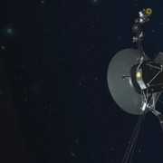 Voyager 2 sfida il tempo: la NASA le regala un altro anno nello spazio interstel