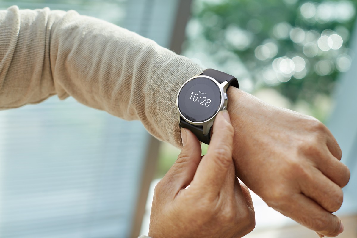 omron heartguide smartwatch release date