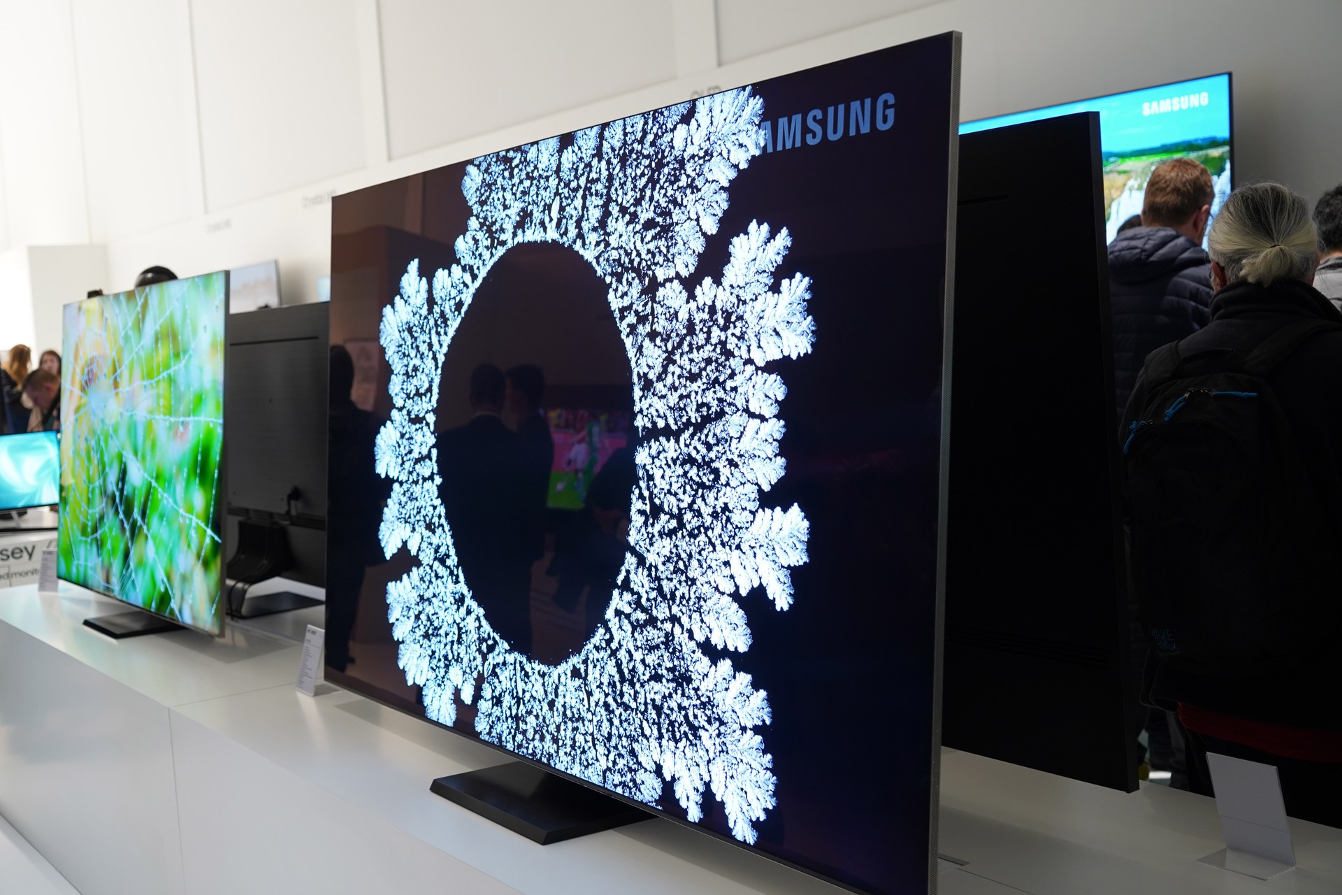 TV QLED Samsung prezzi, caratteristiche e modelli della gamma 2020