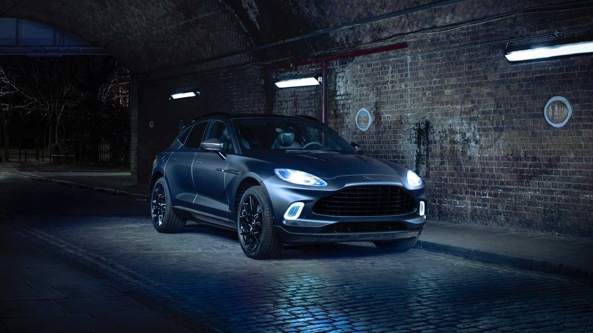 Aston Martin DBX By Q al Salone di Ginevra il SUV diventa